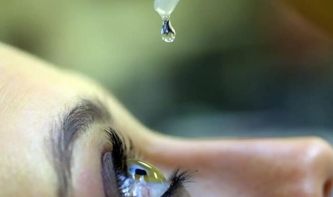 Procedimentos estéticos sem cautela podem causar complicações oculares